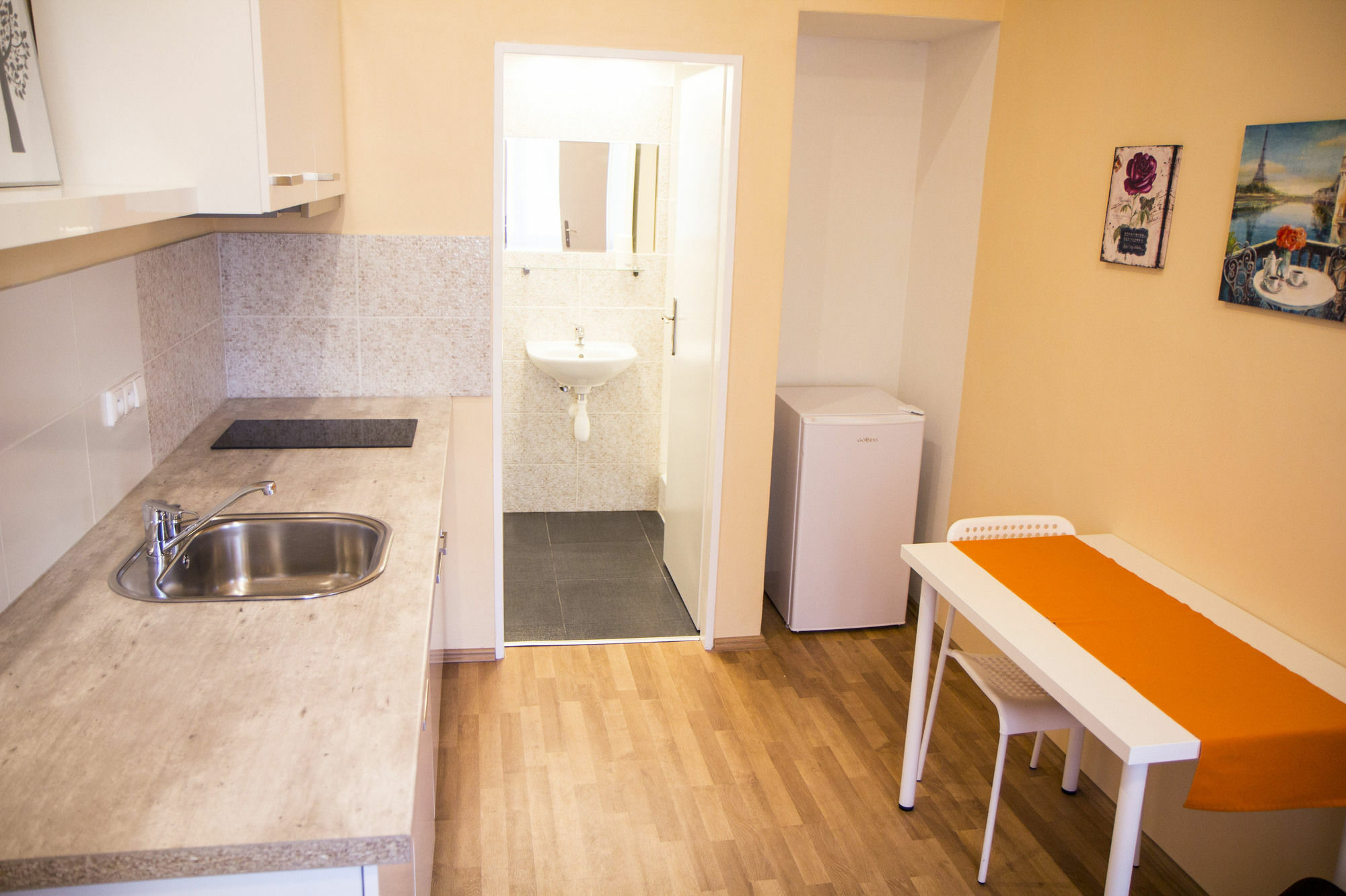 Lidicka Apartment ปราก ภายนอก รูปภาพ